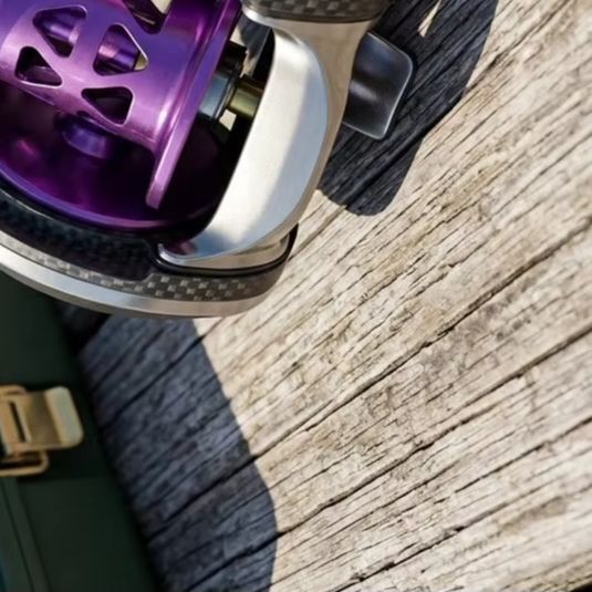 Abu Garcia Reel Max - بكرة صيد خفيفة الوزن للغاية لسلسلة